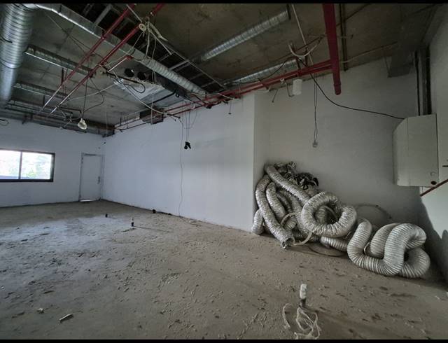 82M² RETAIL FOR SALE IN ILLOVO
